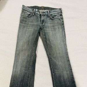 7 for All Mankind black white washed jeans ❤️ size 30!